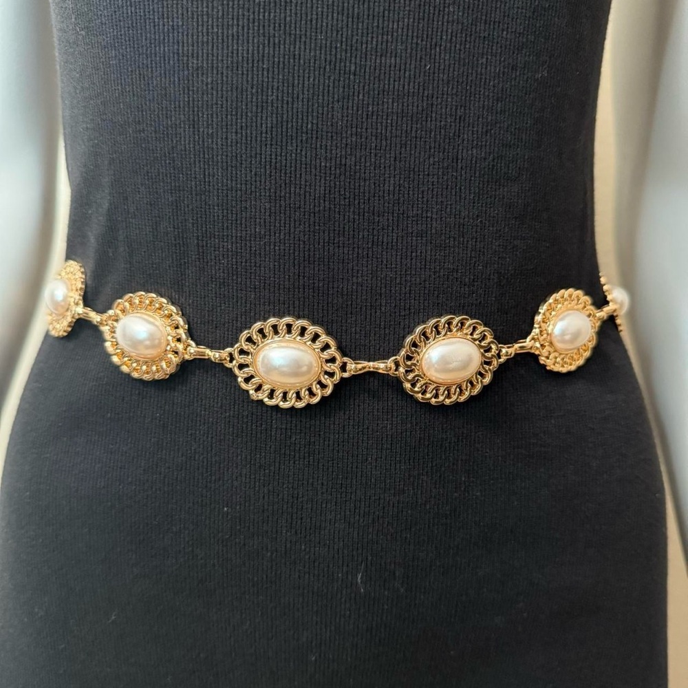 Gold tone metallic chain belt with faux pearl accents